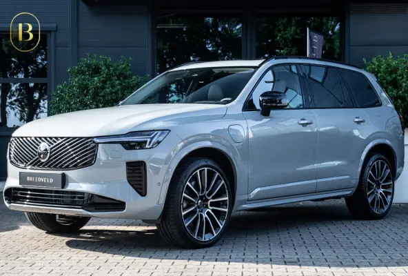 2.0 T8 Plug-in hybrid AWD Ultra Dark Exec. Ed.