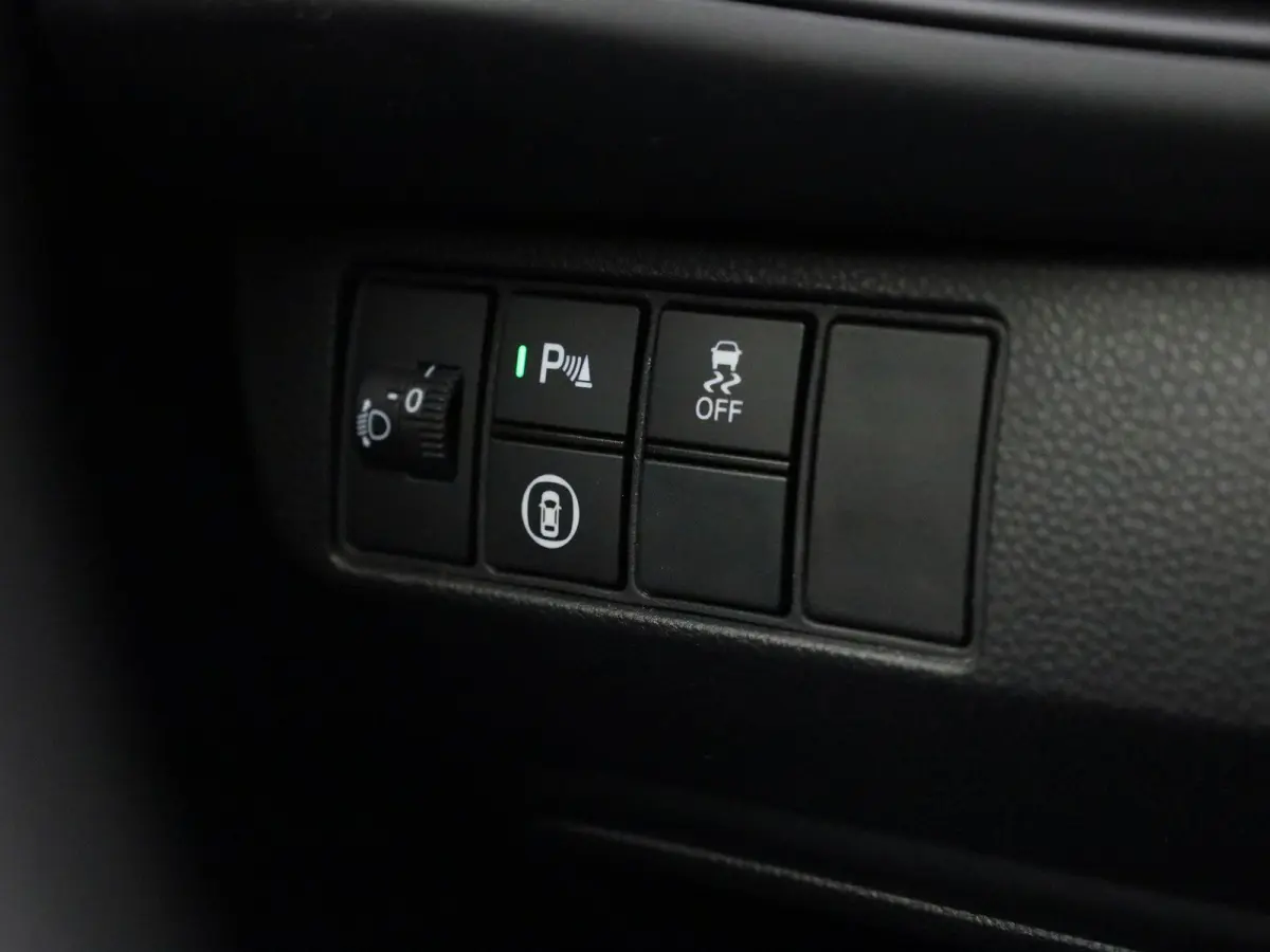 1.5 e:HEV Elegance | ACHTERUITRIJCAMERA | NAVIGATIE | BLUETOOTH | CRUISE CONTRL | LED VERLICHTING | LICHTMETALEN VELGEN | DAB RADIO | RIJSTROOKHULP | DIGITAL COCKPIT \