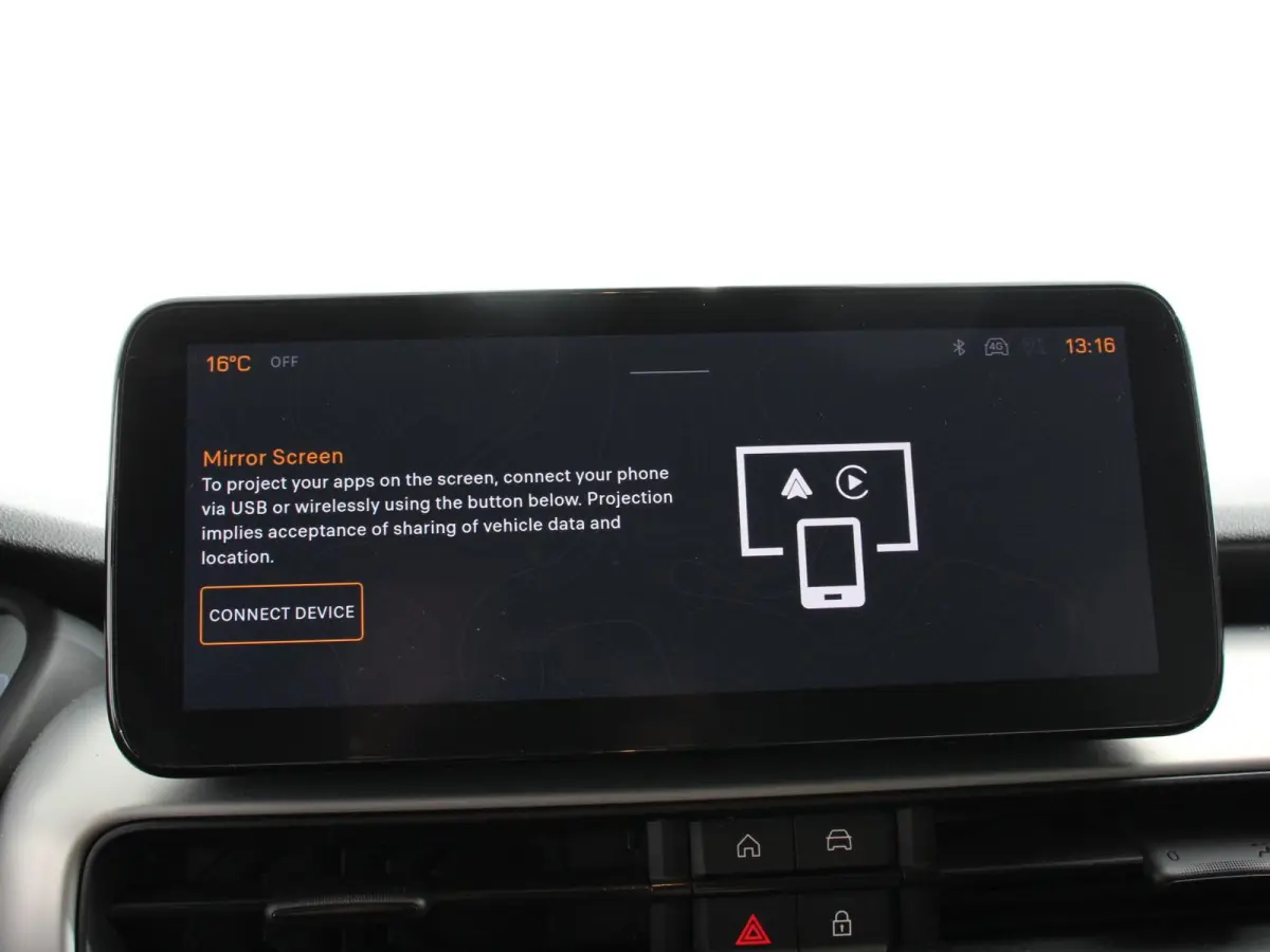 1.2 e-Hybrid Altitude Automaat Climate control Adaptieve cruise control Led Achteruitrijcamera Parkeersensoren achter Lichtmetalen velgen Apple Carplay/ Android Auto