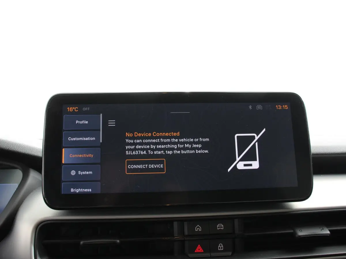 1.2 e-Hybrid Altitude Automaat Climate control Adaptieve cruise control Led Achteruitrijcamera Parkeersensoren achter Lichtmetalen velgen Apple Carplay/ Android Auto