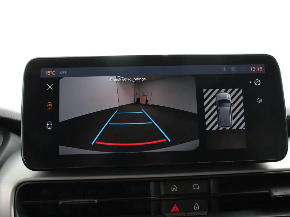 1.2 e-Hybrid Altitude Automaat Climate control Adaptieve cruise control Led Achteruitrijcamera Parkeersensoren achter Lichtmetalen velgen Apple Carplay/ Android Auto