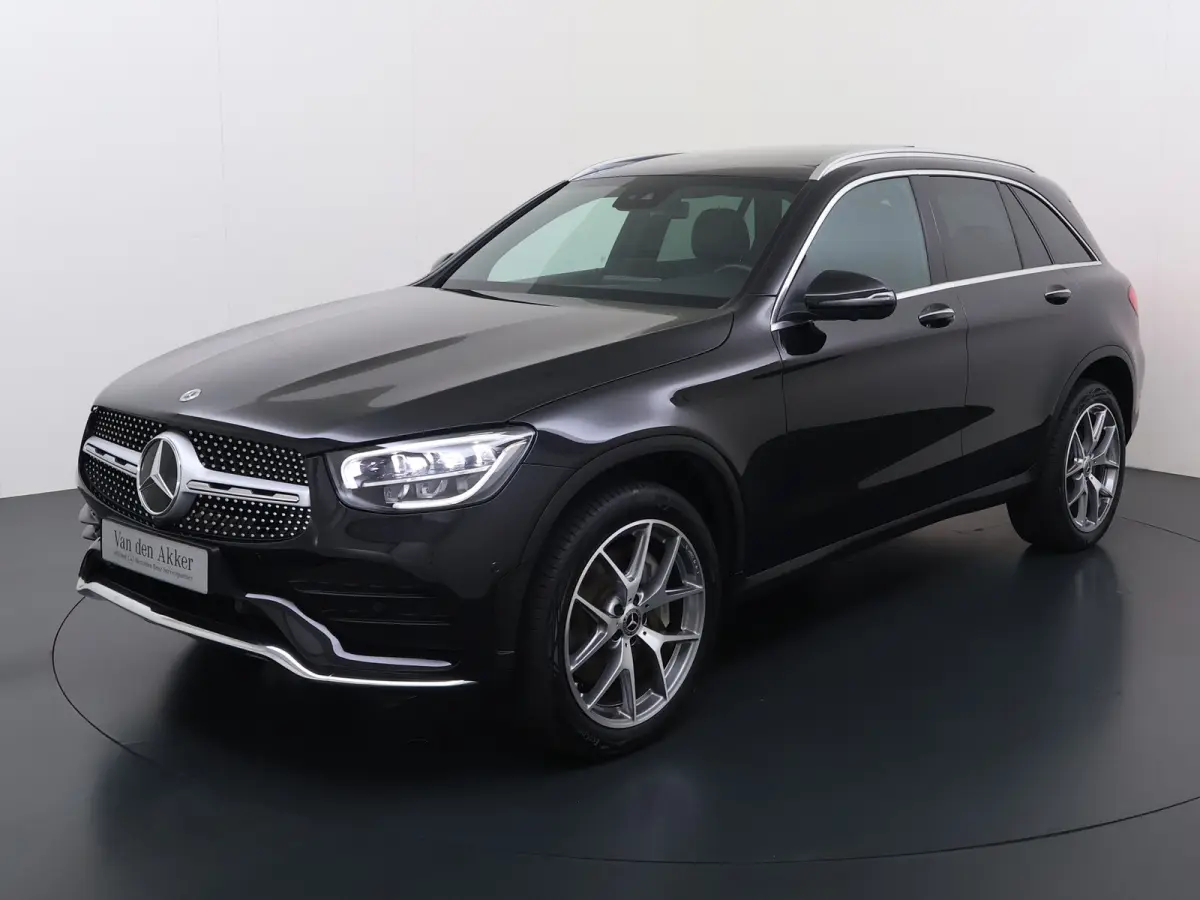 AMG // Panoramadak // Memory Stoelen // 360 Camera // Carplay // Keyless Entry // Privacy Glass // Elek. Achterklep // 20" AMG Velgen