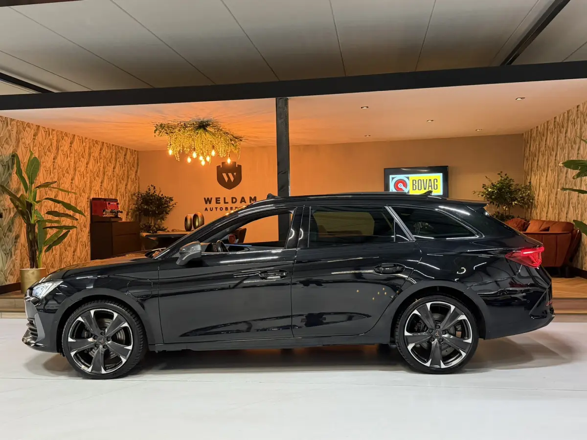 1.4 e-Hybrid VZ Copper Edition Garantie ACC|Lane|Sfeerverlichting|Pano|Camera|ACC|CarPlay|Leder Rijklaar