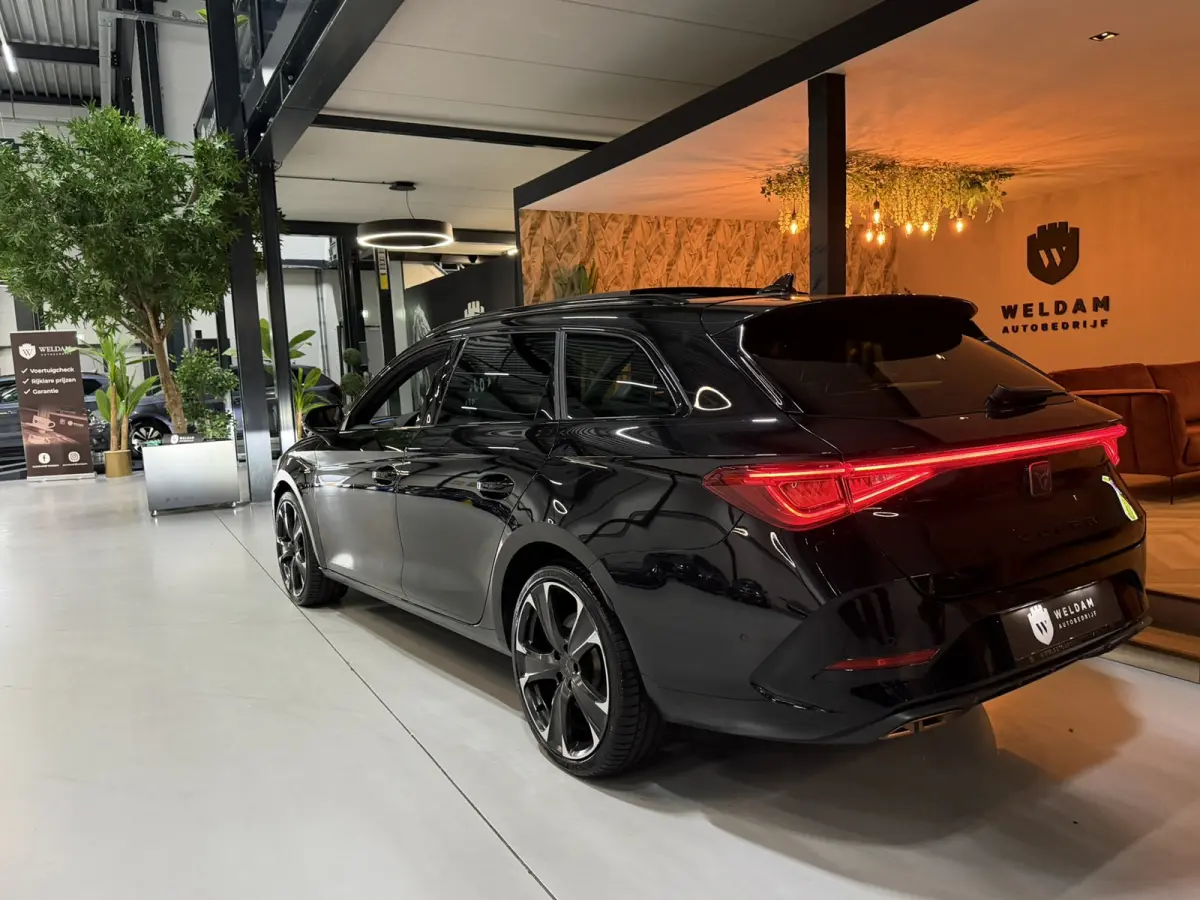 1.4 e-Hybrid VZ Copper Edition Garantie ACC|Lane|Sfeerverlichting|Pano|Camera|ACC|CarPlay|Leder Rijklaar