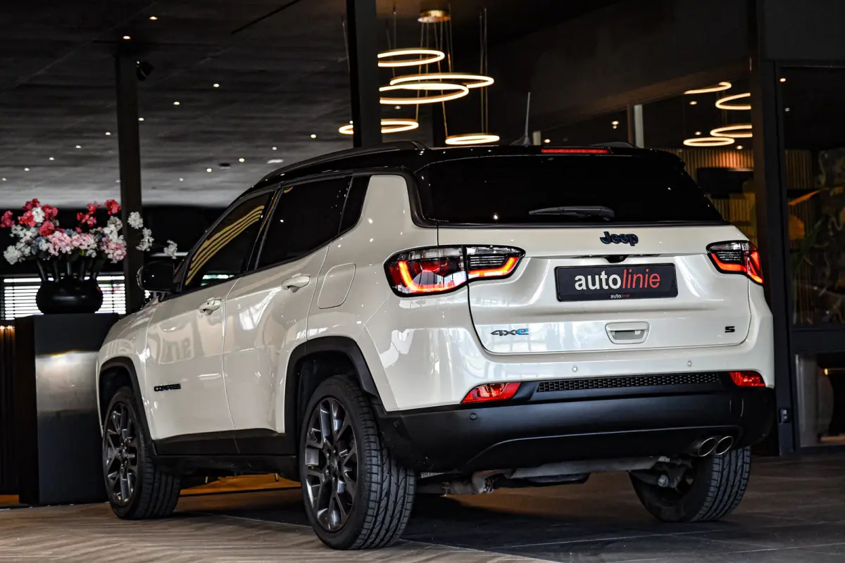 4xe 240 Plug-in Hybrid S, Leder, Memory, Camera, Stoelvent, Alpine, Keyless!
