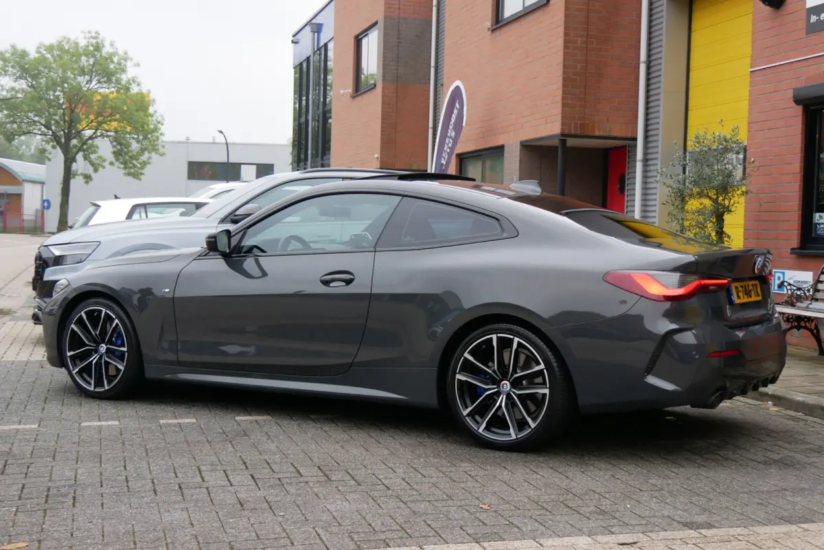420i High Executive. m sport. camera. schuifdak