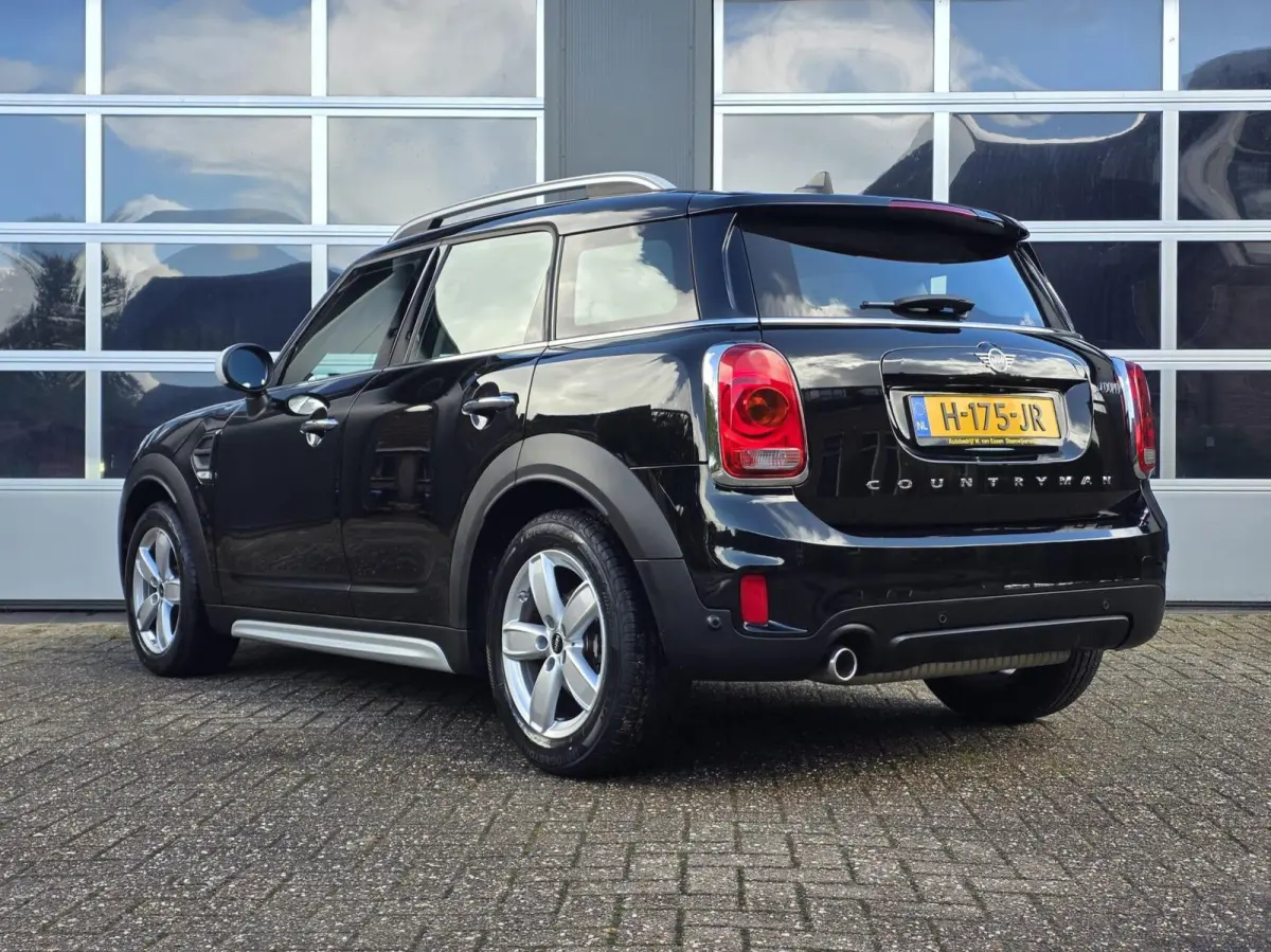 1.5 Cooper Business Edition