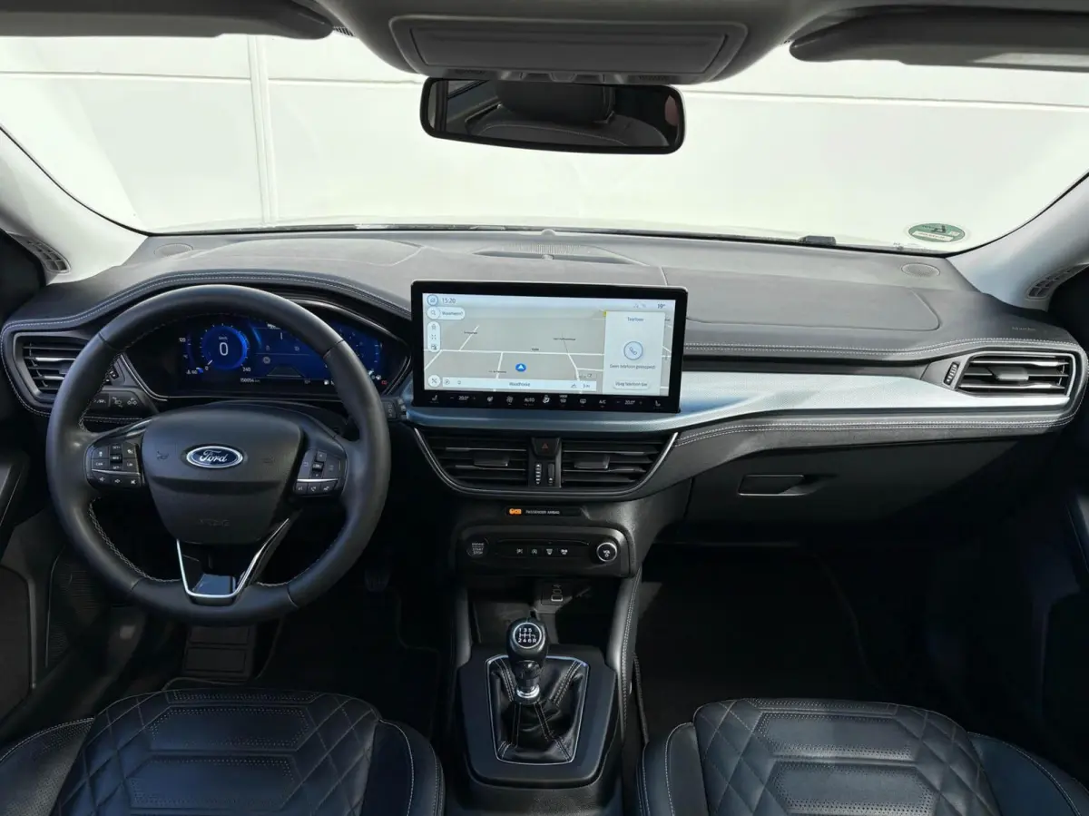 1.0 EcoBoost 125pk Hybrid Active Vignale | Leder | Panoramadak | B&O sound | Trekhaak