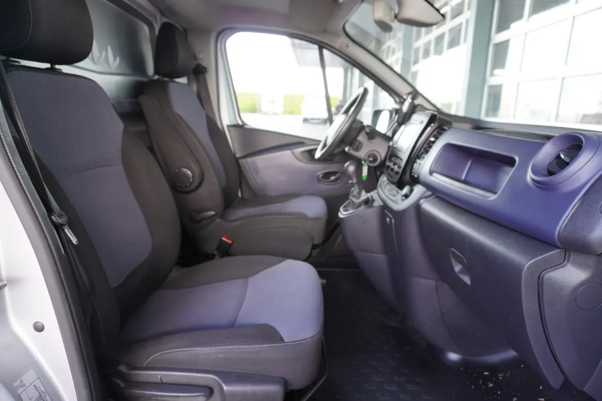 CDTI 126pk L1H1 Sport EcoFlex V054 | Airco | Cruise | Navi | Met inrichting en omvormer