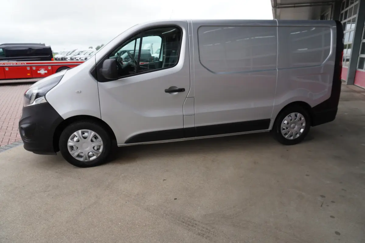 CDTI 126pk L1H1 Sport EcoFlex V054 | Airco | Cruise | Navi | Met inrichting en omvormer