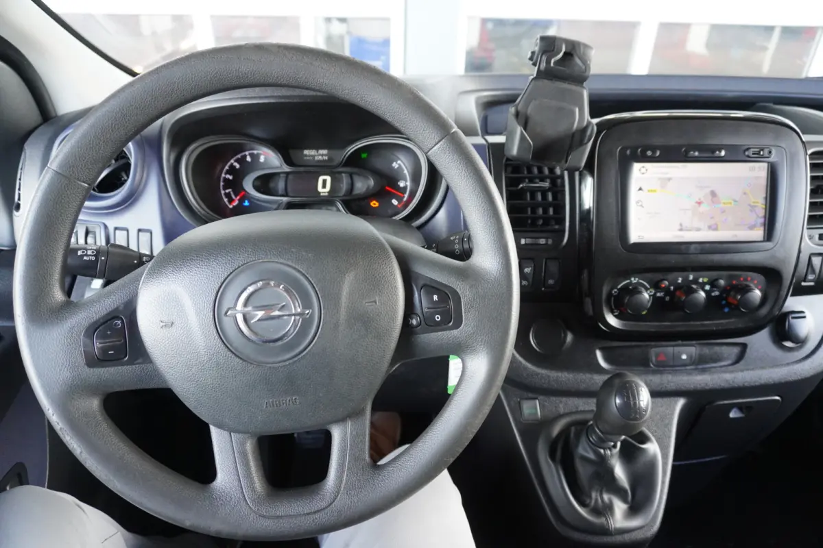 CDTI 126pk L1H1 Sport EcoFlex V054 | Airco | Cruise | Navi | Met inrichting en omvormer