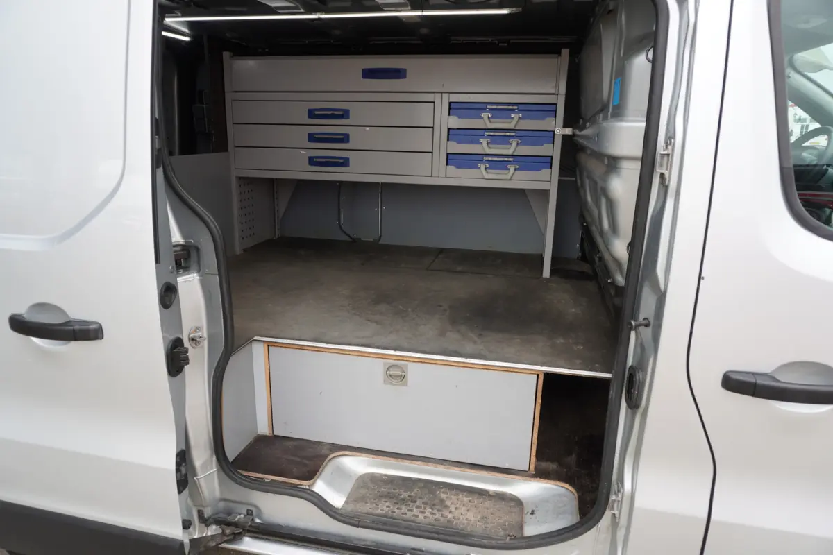 CDTI 126pk L1H1 Sport EcoFlex V054 | Airco | Cruise | Navi | Met inrichting en omvormer