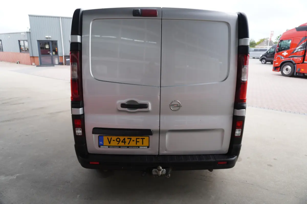 CDTI 126pk L1H1 Sport EcoFlex V054 | Airco | Cruise | Navi | Met inrichting en omvormer