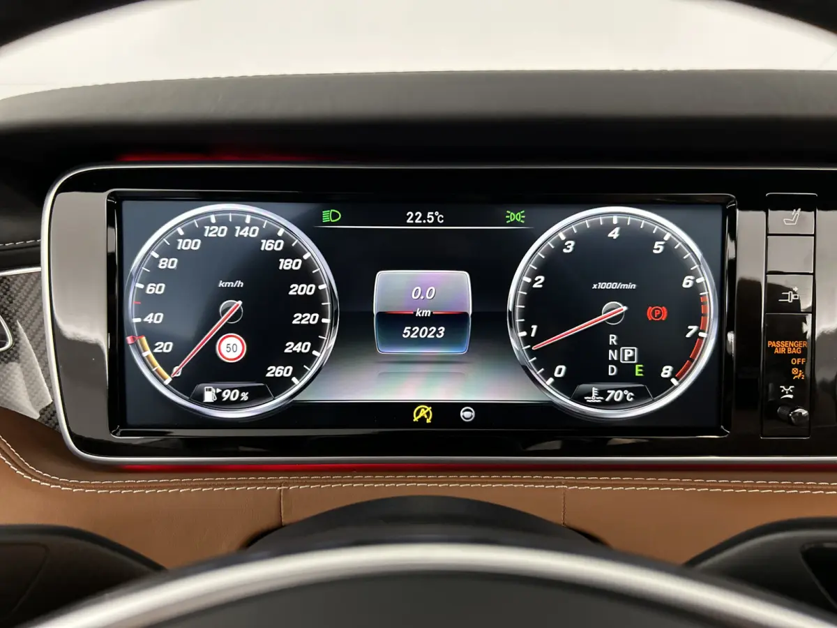 500 AMG Plus | Burmester | Luchtvering | HUD