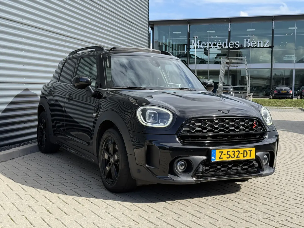 1.5 Cooper ALL4 YOURS Pano/Leder/Camera/Apple