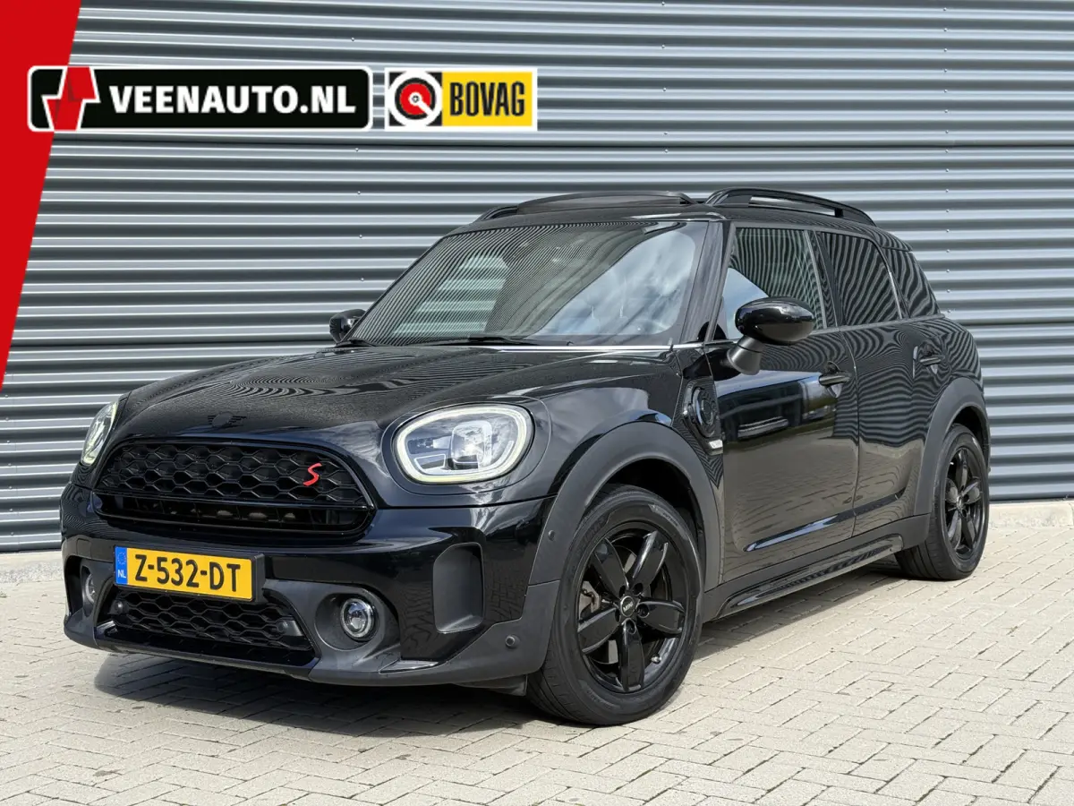 1.5 Cooper ALL4 YOURS Pano/Leder/Camera/Apple