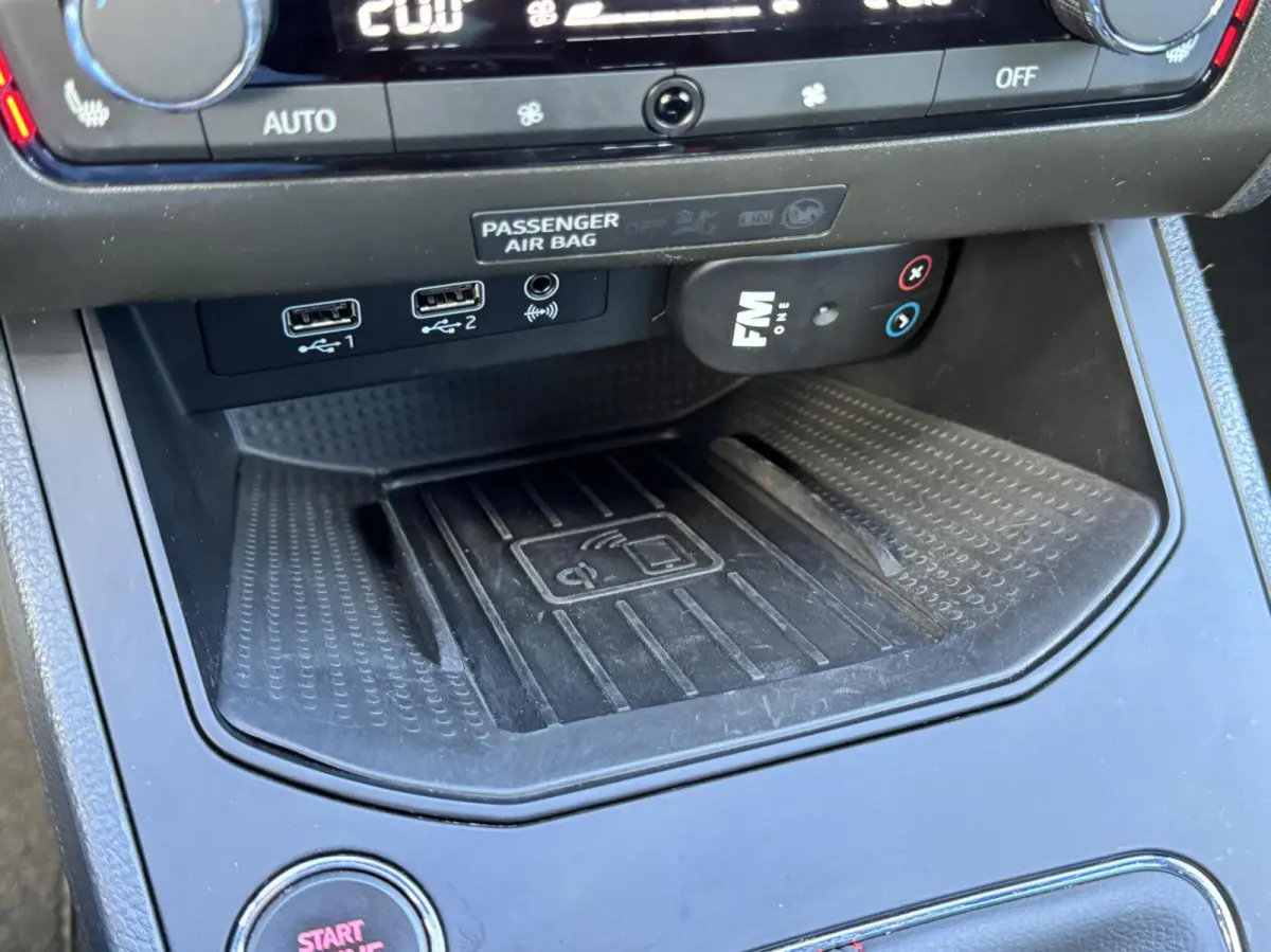 1.0 TSI FR Business Intense VitualCockpit/AdaptCruise/Carplay/Camera/Keyless/Stoelverwarming/17"