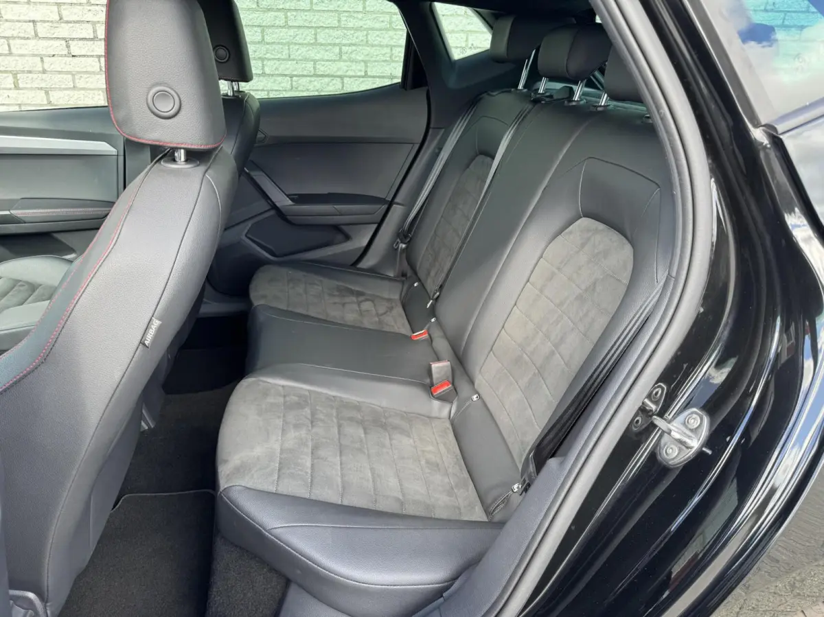 1.0 TSI FR Business Intense VitualCockpit/AdaptCruise/Carplay/Camera/Keyless/Stoelverwarming/17"