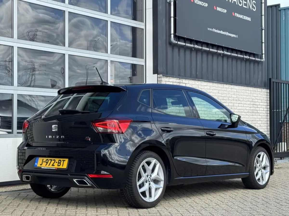 1.0 TSI FR Business Intense VitualCockpit/AdaptCruise/Carplay/Camera/Keyless/Stoelverwarming/17"