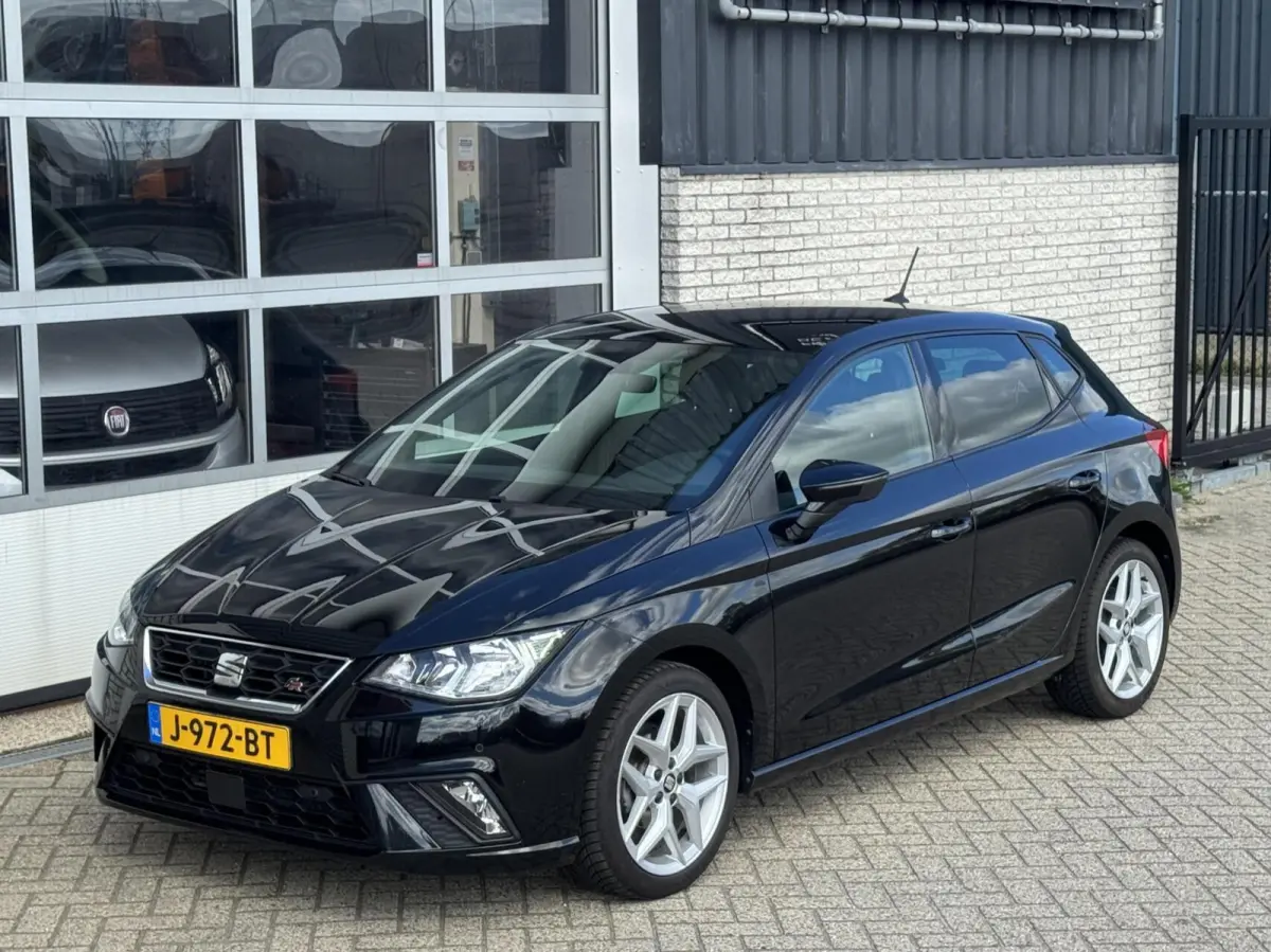 1.0 TSI FR Business Intense VitualCockpit/AdaptCruise/Carplay/Camera/Keyless/Stoelverwarming/17"