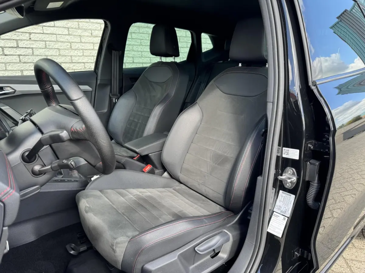 1.0 TSI FR Business Intense VitualCockpit/AdaptCruise/Carplay/Camera/Keyless/Stoelverwarming/17"