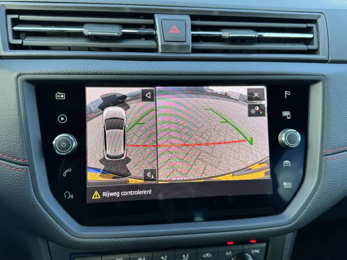 1.0 TSI FR Business Intense VitualCockpit/AdaptCruise/Carplay/Camera/Keyless/Stoelverwarming/17"