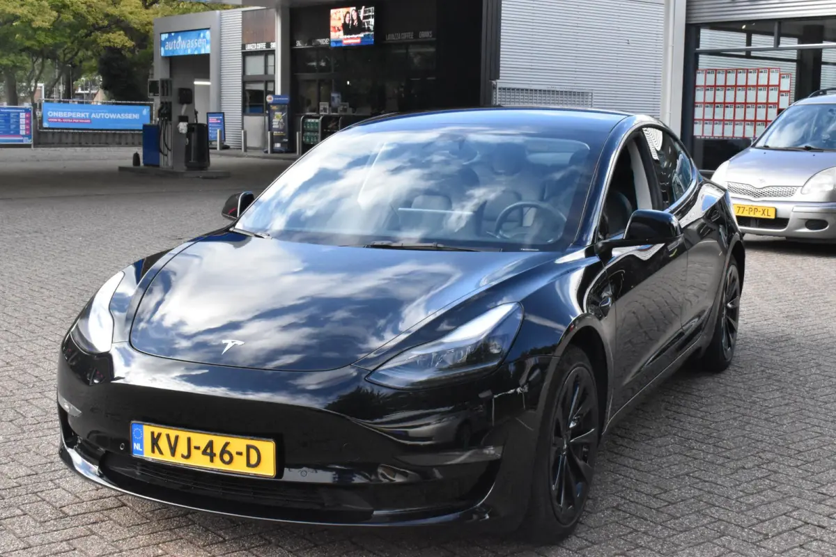 Long Range AWD 75 kWh Panorama | Leder | 12 mnd BOVAG garantie | Whatsapp 06-53188999