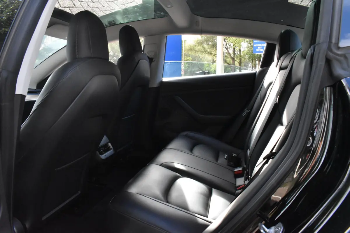 Long Range AWD 75 kWh Panorama | Leder | 12 mnd BOVAG garantie | Whatsapp 06-53188999