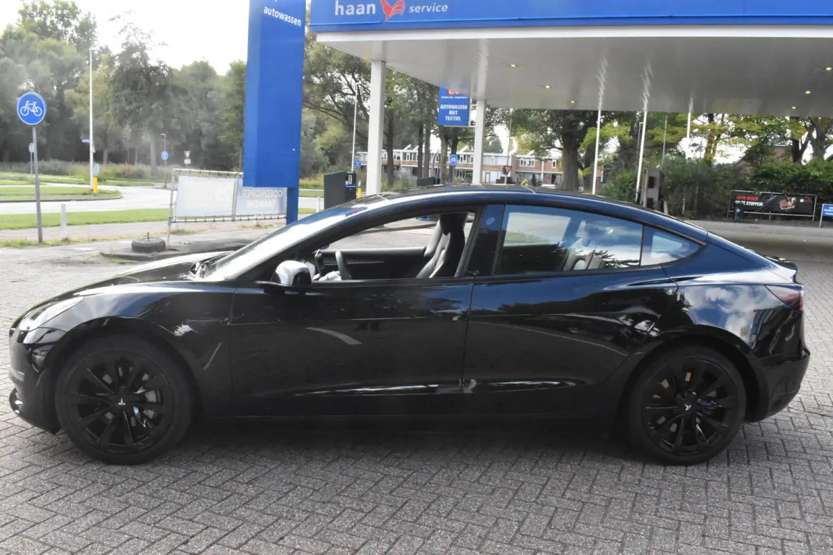 Long Range AWD 75 kWh Panorama | Leder | 12 mnd BOVAG garantie | Whatsapp 06-53188999