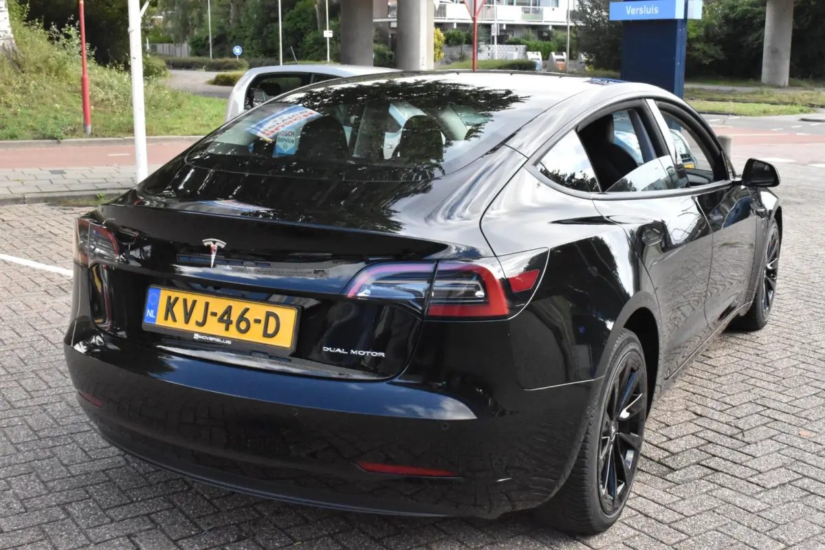 Long Range AWD 75 kWh Panorama | Leder | 12 mnd BOVAG garantie | Whatsapp 06-53188999