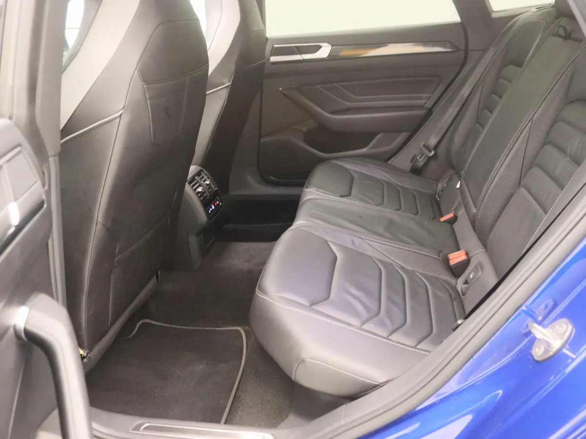 1.4 TSI eHybrid Elegance Business+ | Panoramadak | Leder | Apple Carplay/Android Auto | Memory | Stoelverwarming voor + achter |