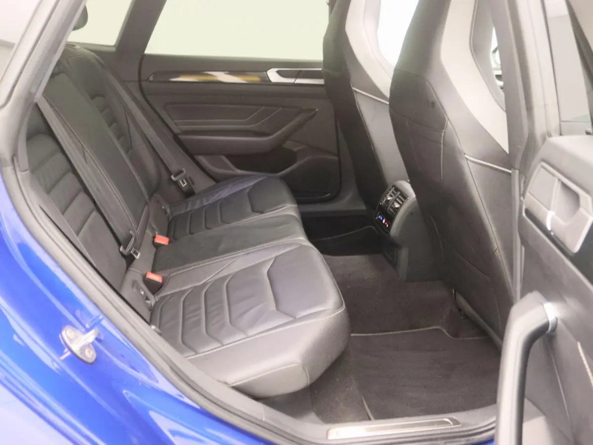 1.4 TSI eHybrid Elegance Business+ | Panoramadak | Leder | Apple Carplay/Android Auto | Memory | Stoelverwarming voor + achter |