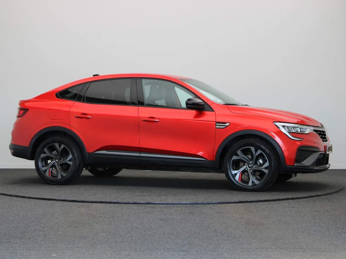 1.6 E-Tech hybrid 145 R.S. Line | Stoel - Stuur verwarming | Adaptive Cruise Control | Achteruitrijcamera |