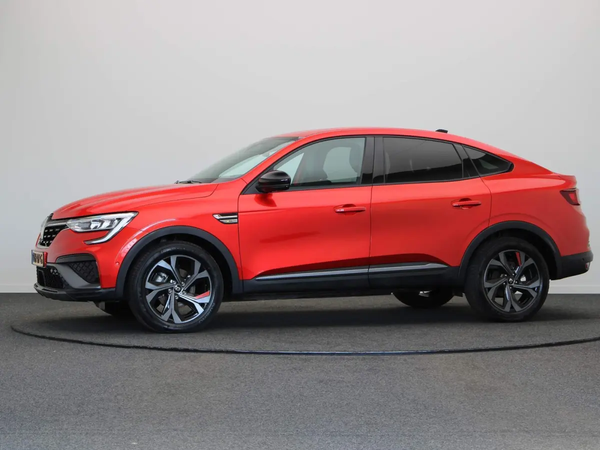 1.6 E-Tech hybrid 145 R.S. Line | Stoel - Stuur verwarming | Adaptive Cruise Control | Achteruitrijcamera |