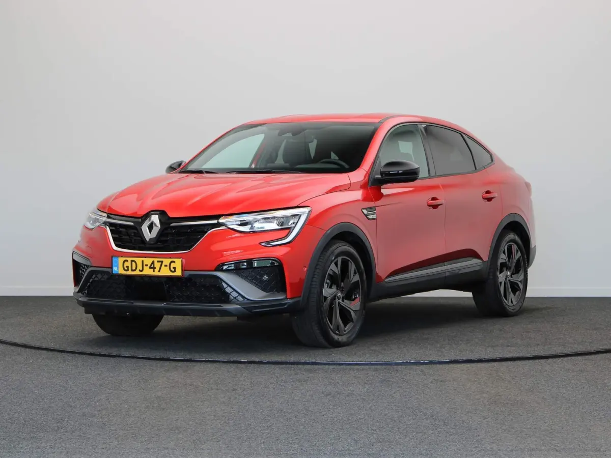 1.6 E-Tech hybrid 145 R.S. Line | Stoel - Stuur verwarming | Adaptive Cruise Control | Achteruitrijcamera |