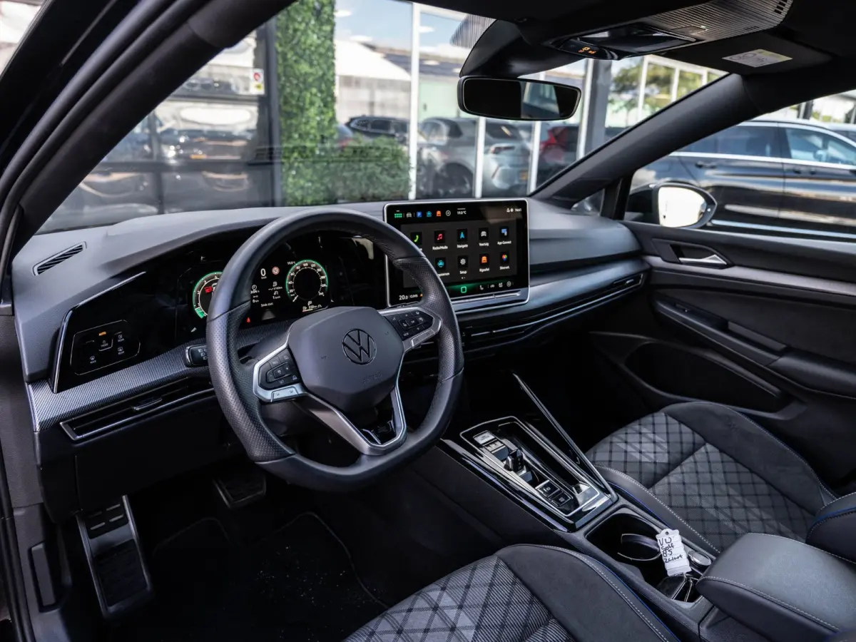 1.5 eTSI DSG 150PK R-Line Edition | Carplay | Camera | Facelift