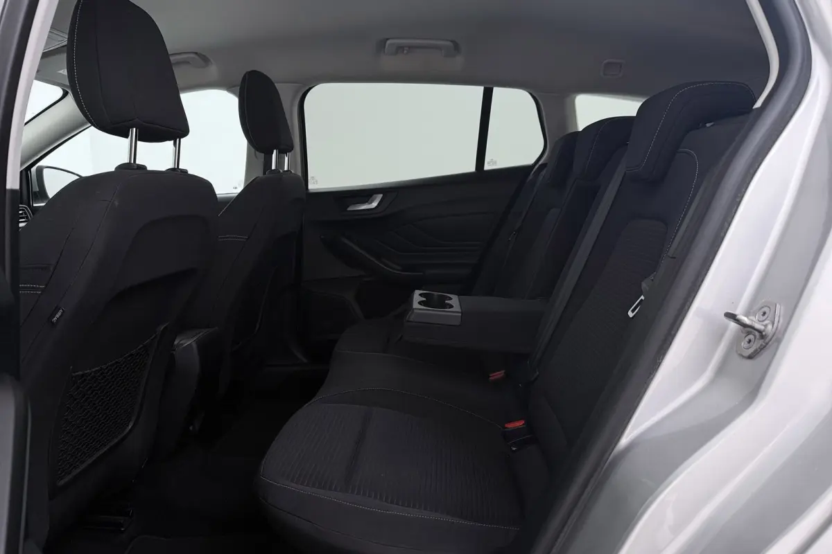 1.0 EcoBoost Titanium | Trekhaak | Adap. Cruise | Camera | CarPlay | LED | Winter Pack |