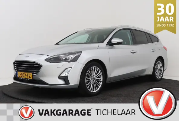 1.0 EcoBoost Titanium | Trekhaak | Adap. Cruise | Camera | CarPlay | LED | Winter Pack |