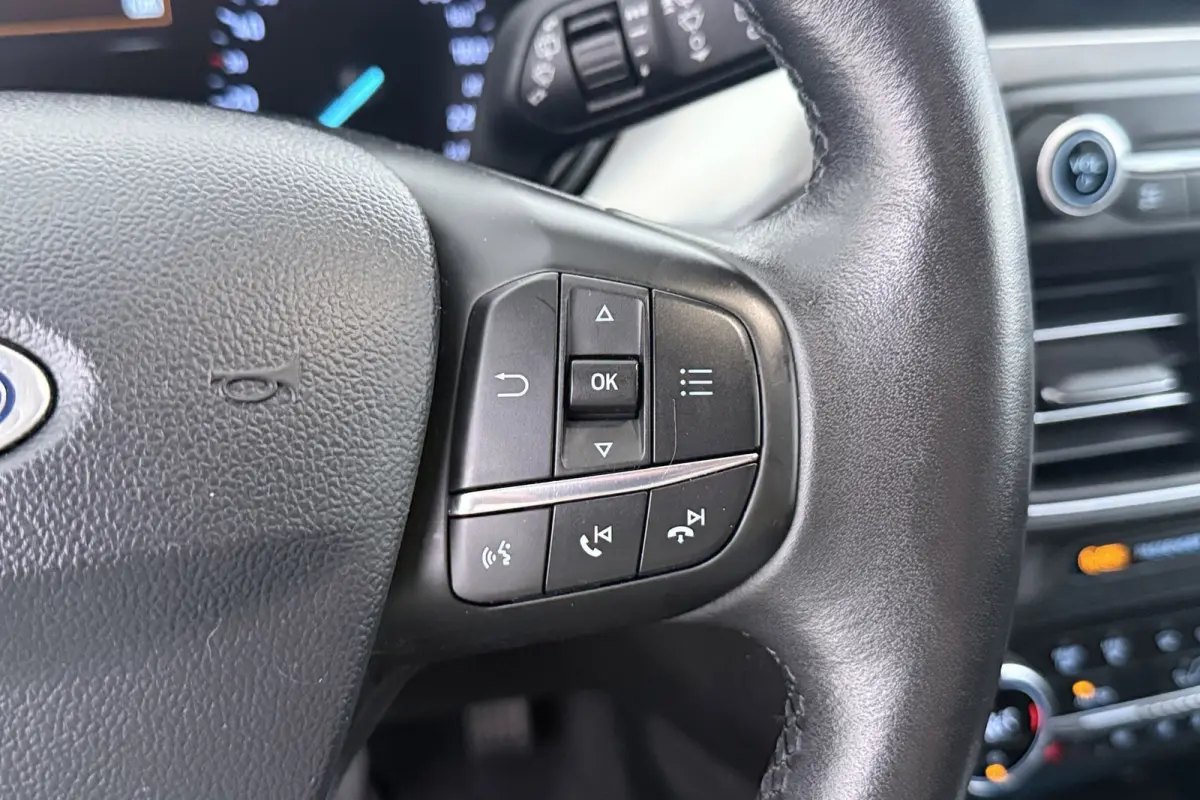 1.0 EcoBoost Titanium | Trekhaak | Adap. Cruise | Camera | CarPlay | LED | Winter Pack |