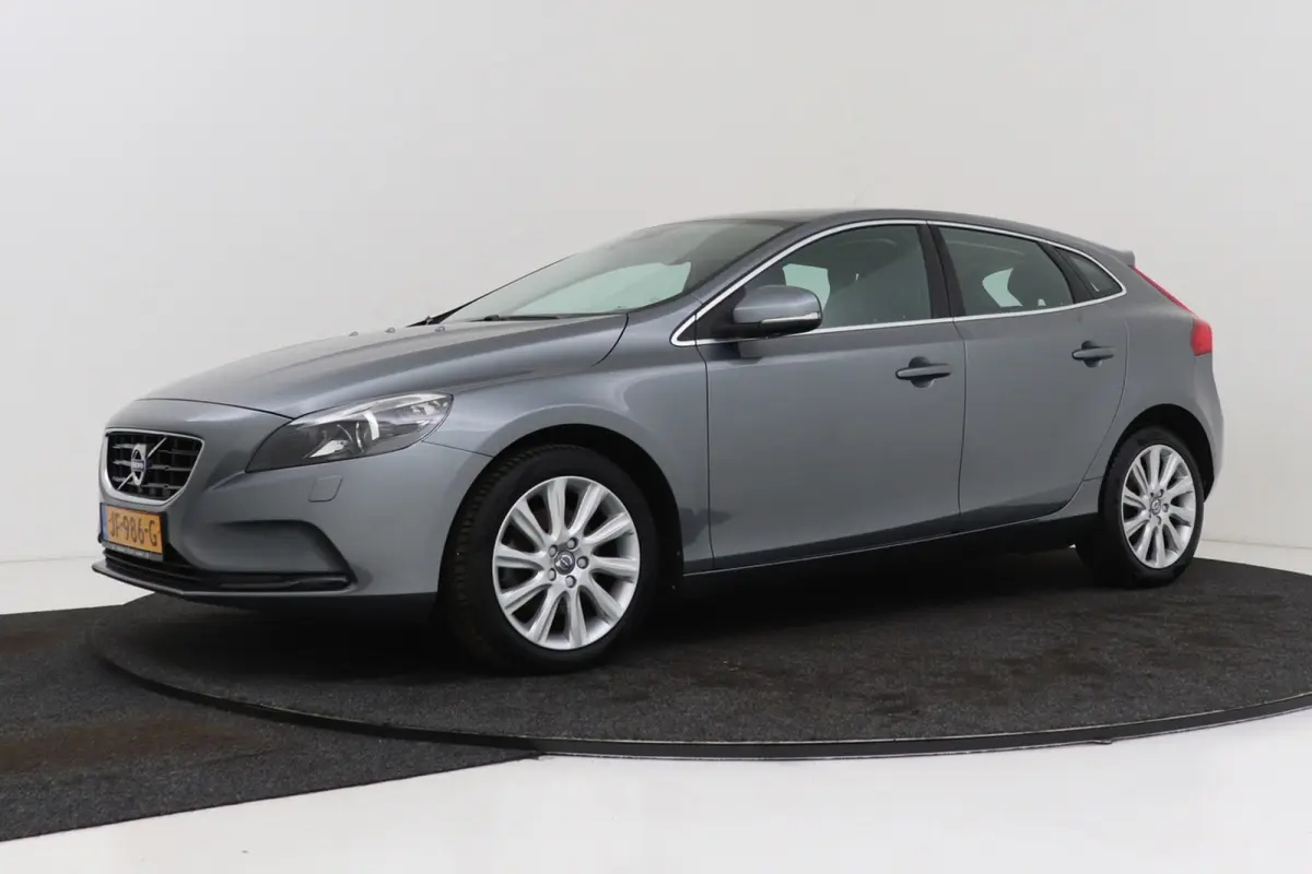 2.0 T3 Nordic+ | Org NL | 51.000 KM!!! | Xenon | Stoelverwarming | Navigatie | Cruise Control | Digital Cockpit |