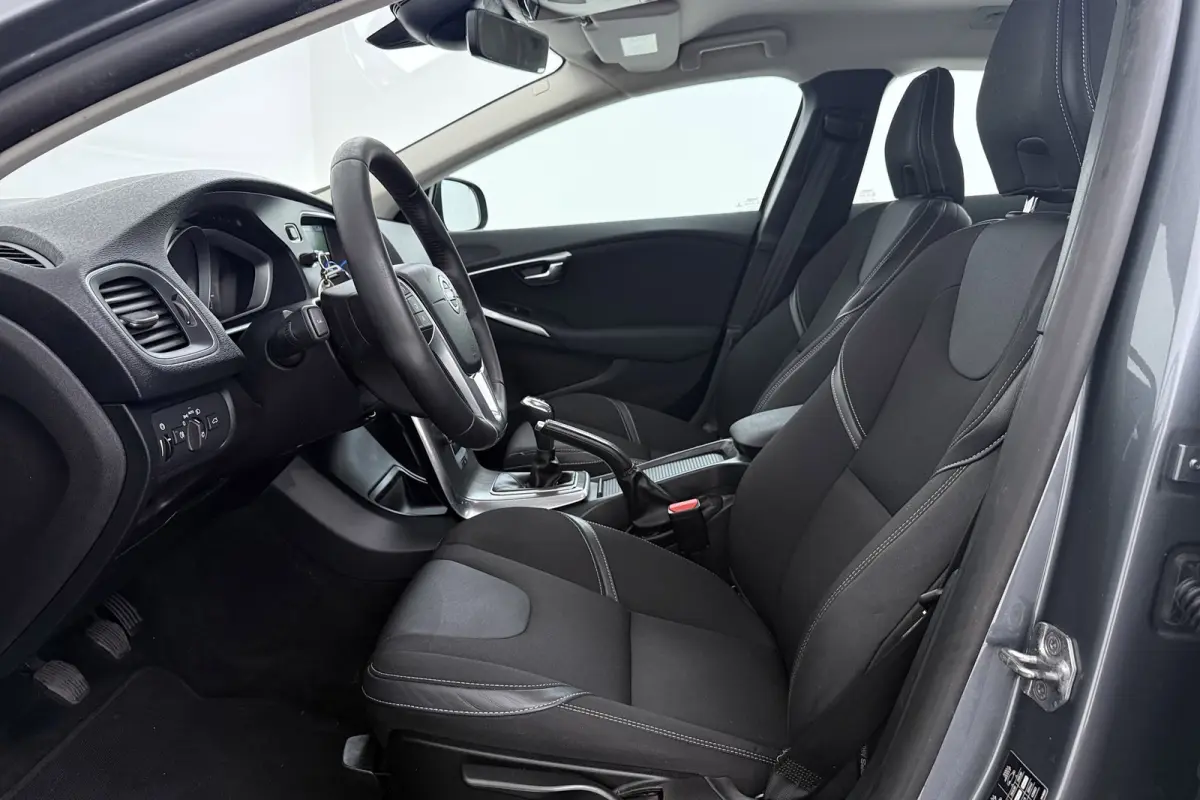 2.0 T3 Nordic+ | Org NL | 51.000 KM!!! | Xenon | Stoelverwarming | Navigatie | Cruise Control | Digital Cockpit |