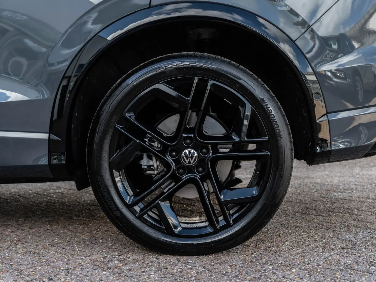 1.5 eTSI 272PK DSG R-Line Edition | Pano | Surround View | Black Pack | BTW