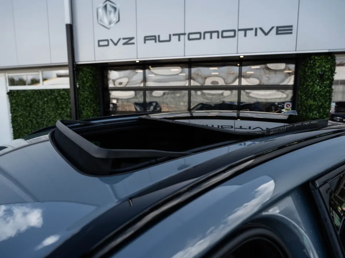 2.0 T8 Plug-in hybrid AWD Plus Black Edition | SOH 100%