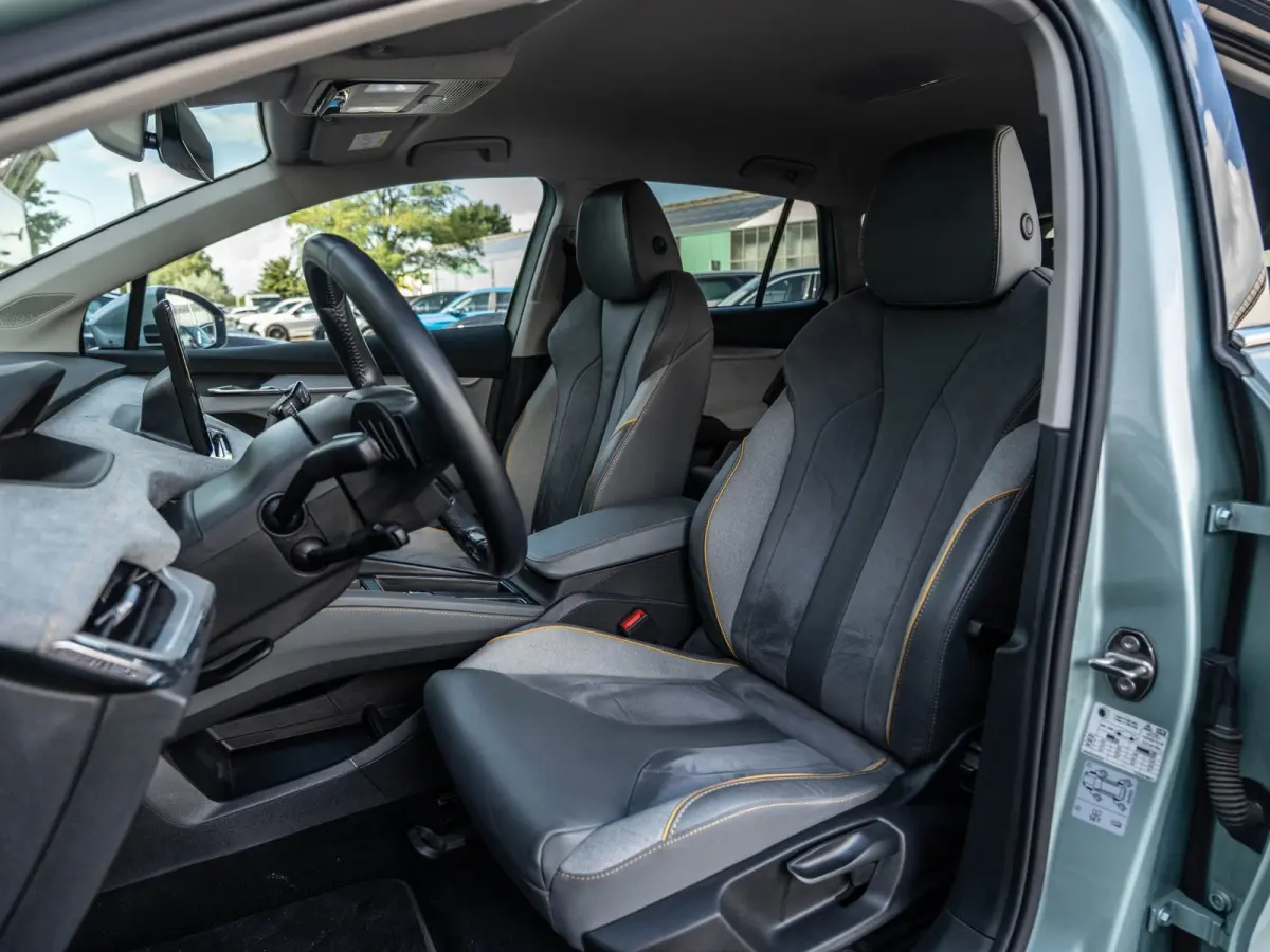 80 Business Edition | SOH 93% | WLTP 497KM | Surround View | Alcantara Pack | ACC