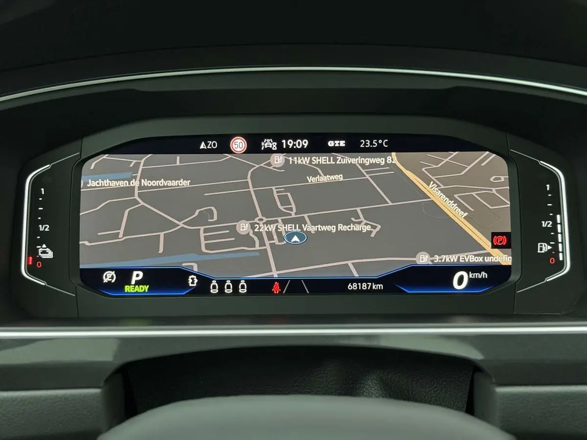 1.4 TSI eHybrid R-Line Business+