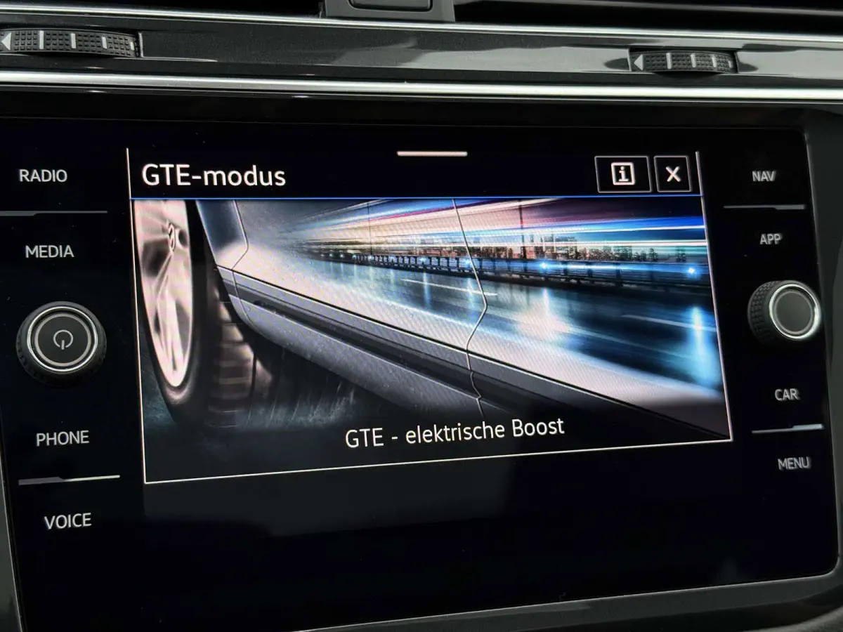 1.4 TSI eHybrid R-Line Business+