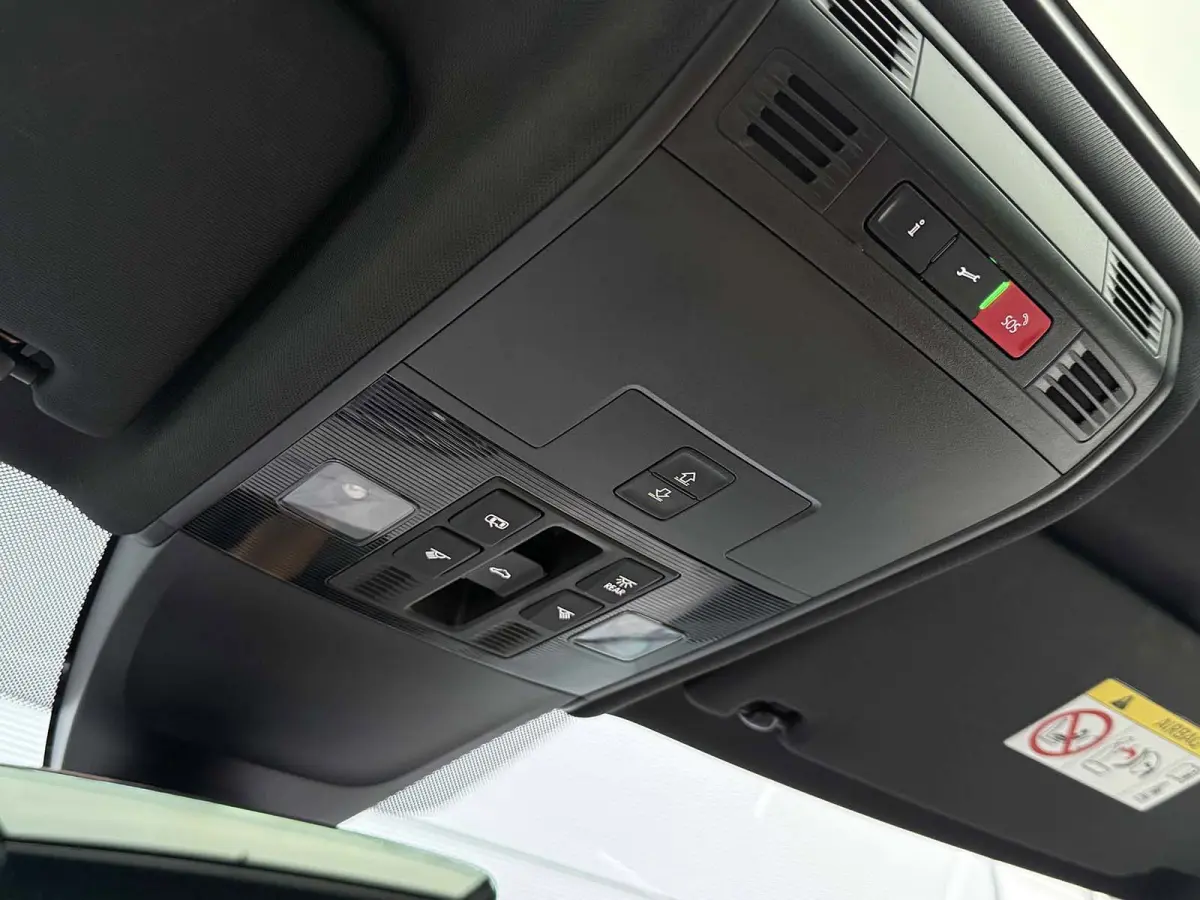 1.4 TSI eHybrid R-Line Business+