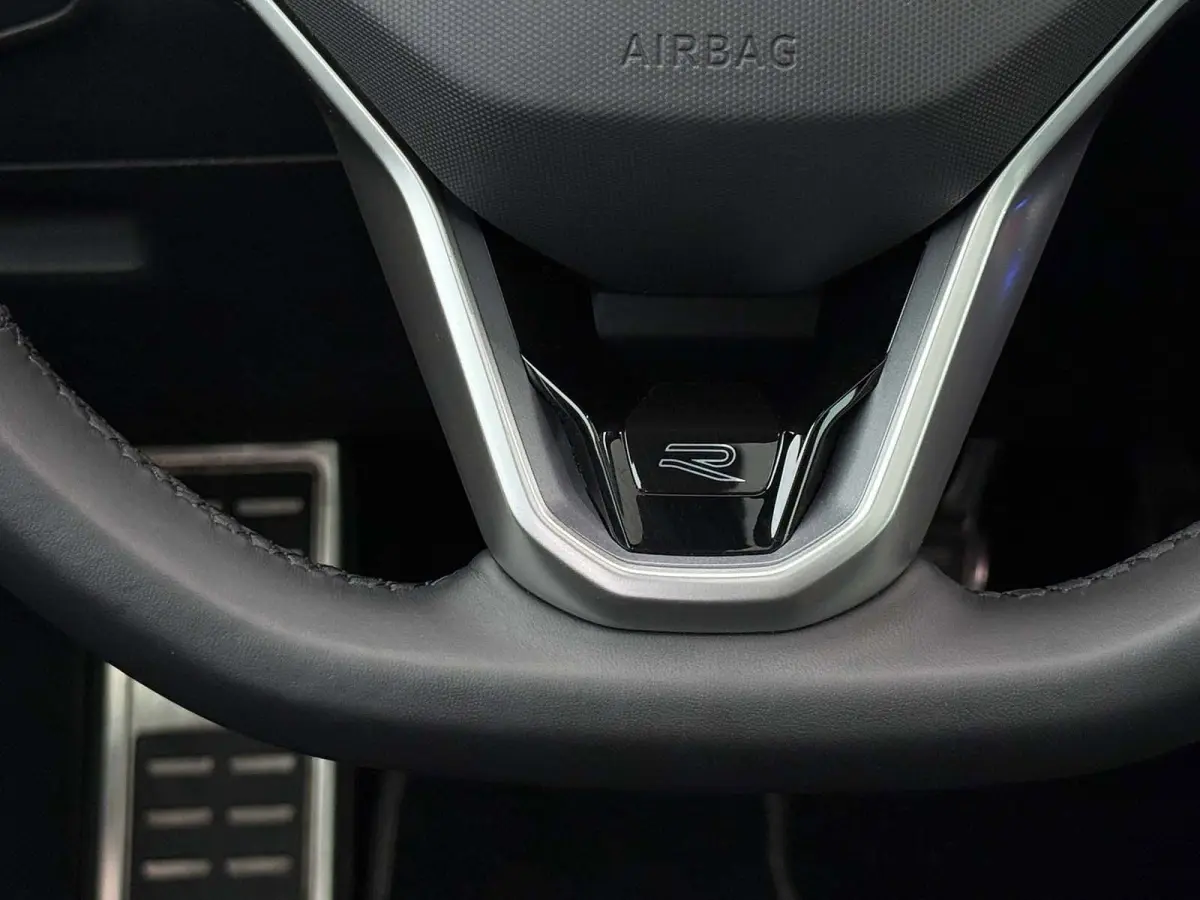 1.4 TSI eHybrid R-Line Business+