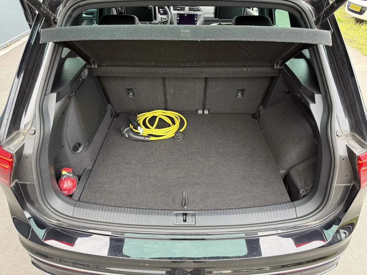 1.4 TSI eHybrid R-Line Business+
