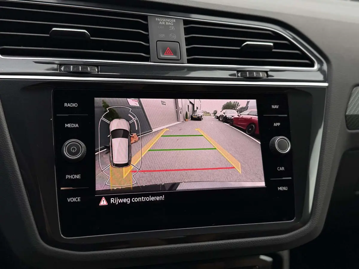 1.4 TSI eHybrid R-Line Business+